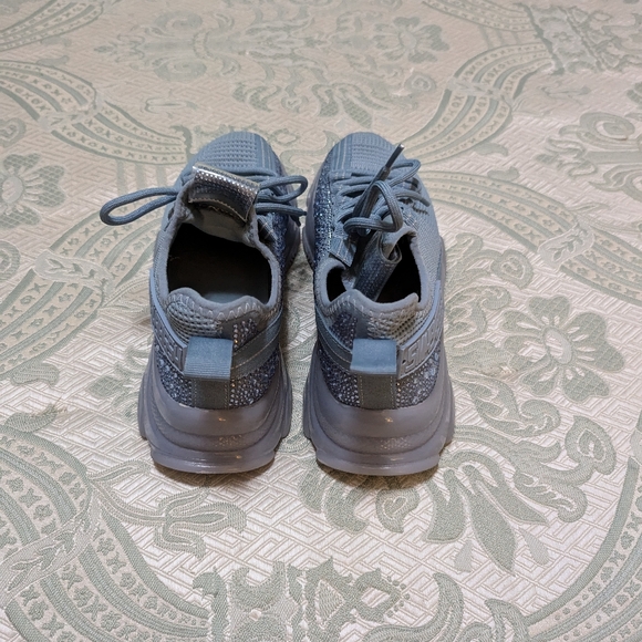 Steve Madden, Sky Blue, Maxima Sneakers, with some bling, size 8 - Picture 3 of 8